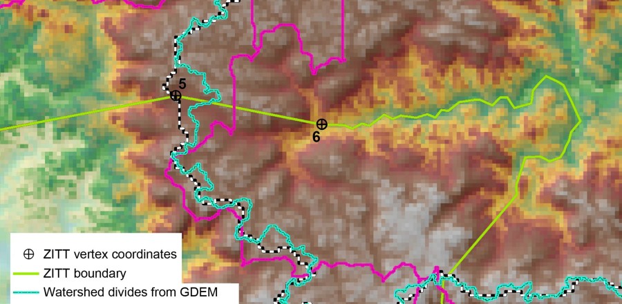 Comparative GIS analysis of catchment's divides by different Digital Elevation Models. Catchment's divides are obtained by three different DEM maps (IGM Ecuador, SRTM, GDEM). Even if they present some spatial differences, all of them confirm that points No. 5 and No. 6 belong to different river basins. The first one belong to the Rio Yasuni, the second one to the Rio Curaray.